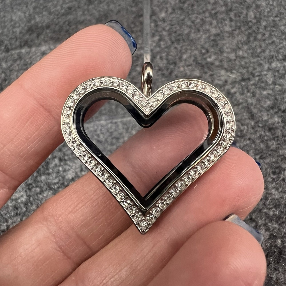 Origami Owl LK1020 Large Silver Hinged Heart Locket w/ Crystals 1.25" - Picture 2 of 12